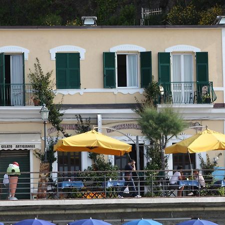 Viviani Raffaella Hotel Monterosso al Mare Exterior foto