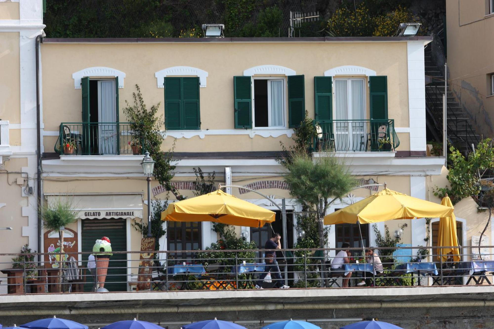 Viviani Raffaella Hotel Monterosso al Mare Exterior foto